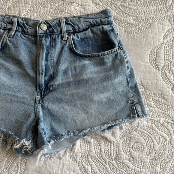 Reformation - Dakota Mid Rise Relaxed Short - Manzanita - Picture 3 of 11